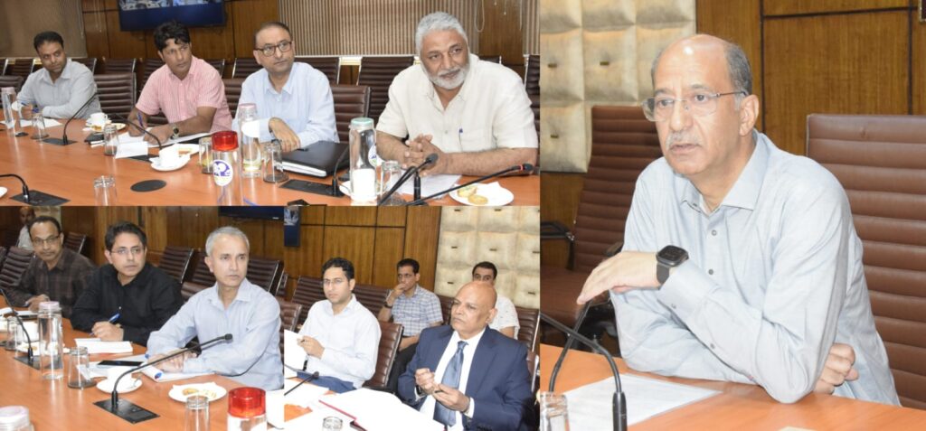 Advisor to CM reviews Wular conservation and development of local tourism