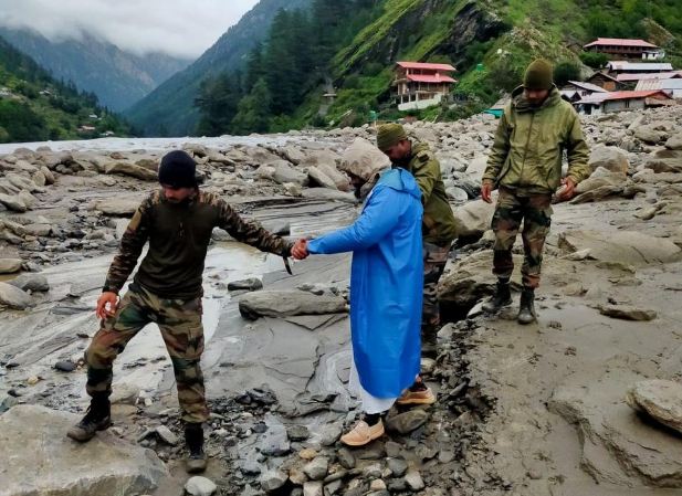 Army leads relief Operations in Dharali; Over 350 civilians rescued