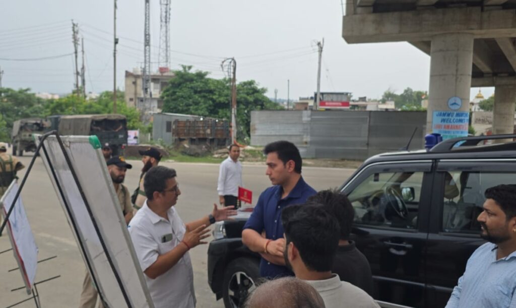 DC Jammu reviews progress of Jammu-Akhnoor NH project