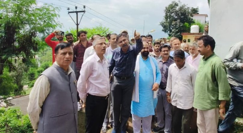 DC Kathua inspects projects and amenities during Basohli tour