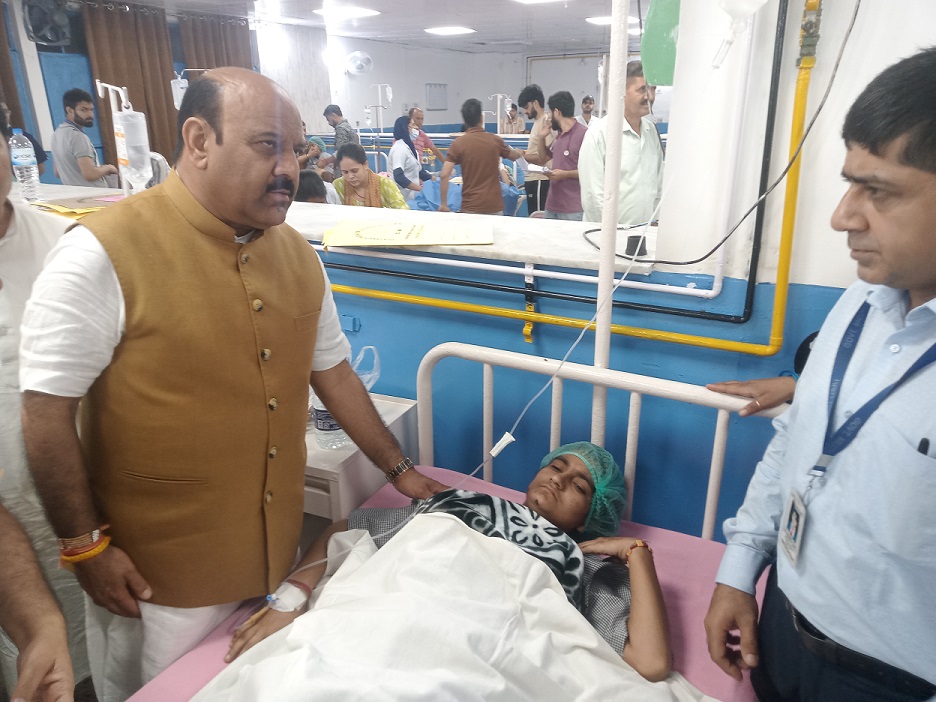 Dy CM interacts with cloudburst victims at Chashoti