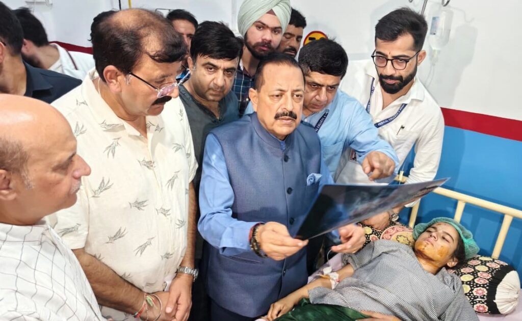 Dr Jitendra visits GMC to inquire about Kishtwar victims, announces MP’s Help Desk