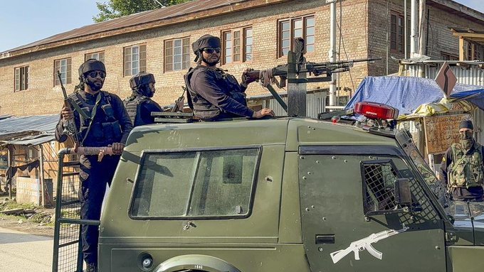 Security forces continue operation for 5th day in Kulgam