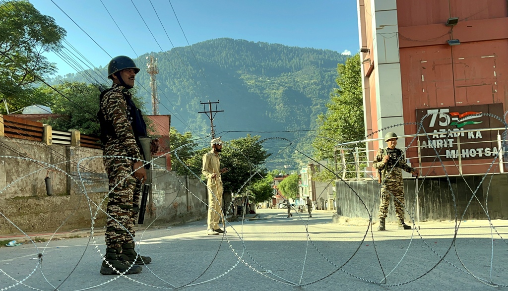 Doda remains tense, additional security forces deployed in sensitive areas  – Jammu Links News