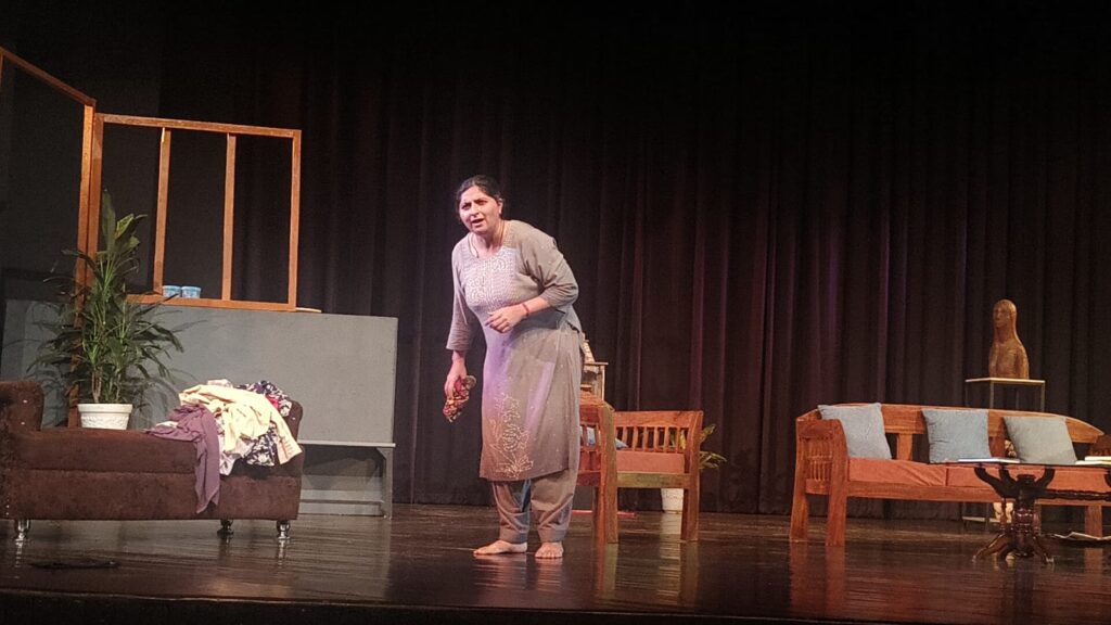 Rangyug’s Acclaimed Dogri Play “Chanchlo” Staged as Charity Show in Support of Flood Victims