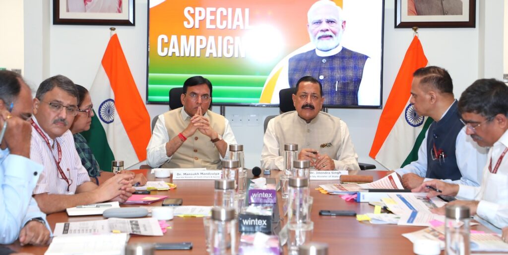 Dr Jitendra for adopting innovative methods to transform ‘Swachhata’ into mass movement