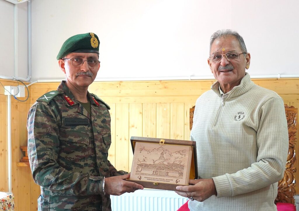 Major General Praveen Chhabra Calls on Lt Governor Kavinder Gupta