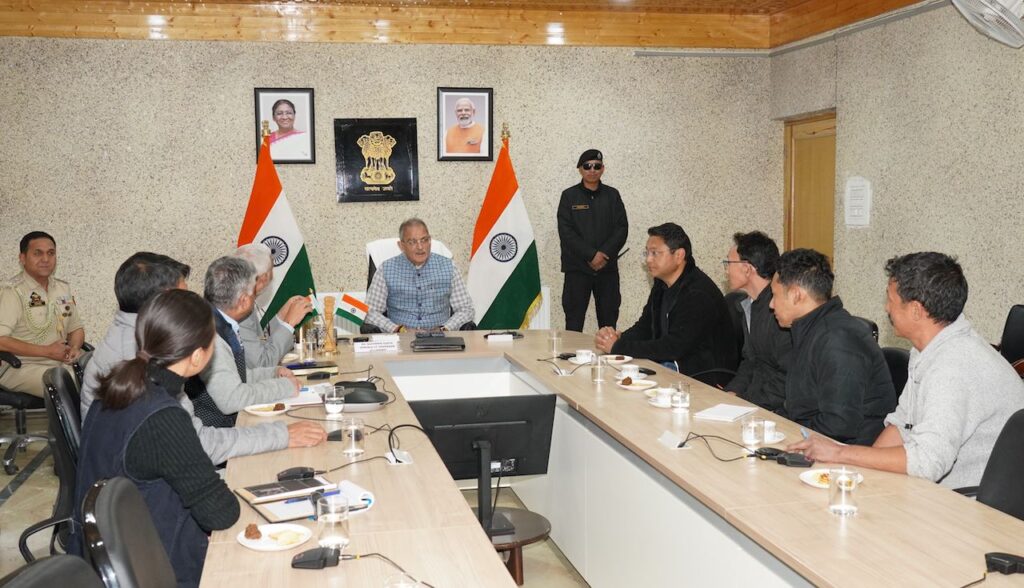 LG Kavinder Gupta Calls for Expedited Smart PDS Card Distribution Across Ladakh