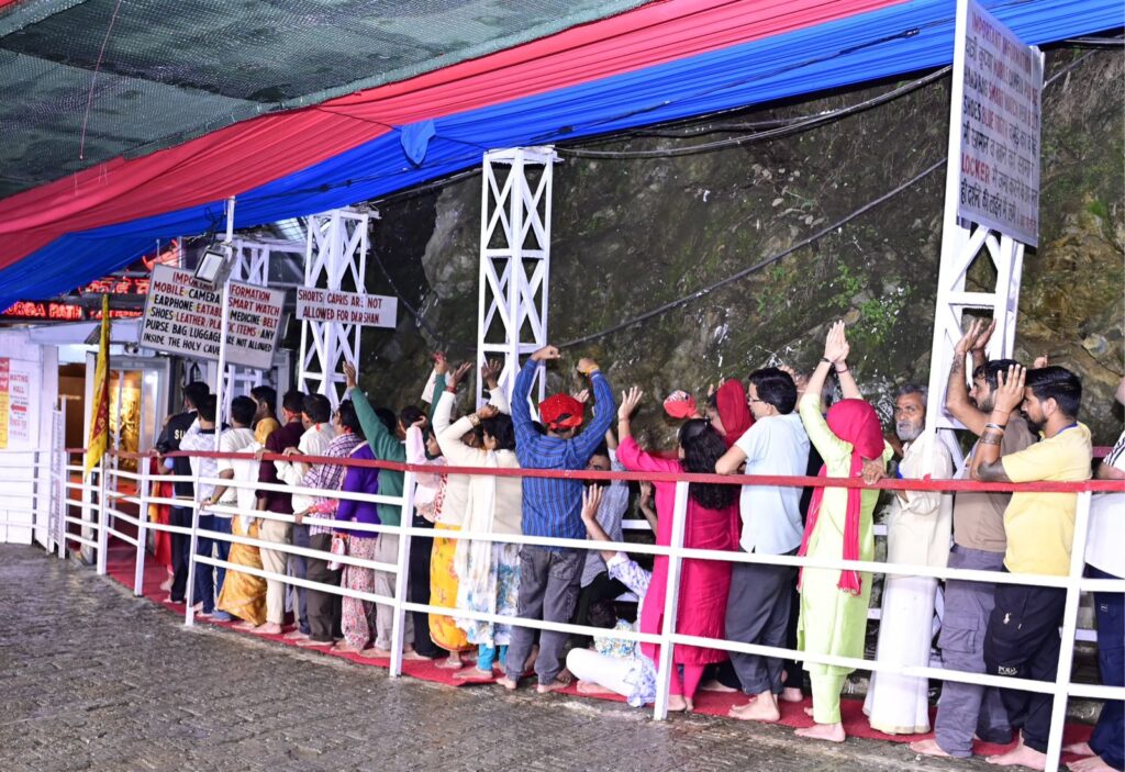 Vaishno Devi Yatra resumes after 3-day suspension due to heavy rains