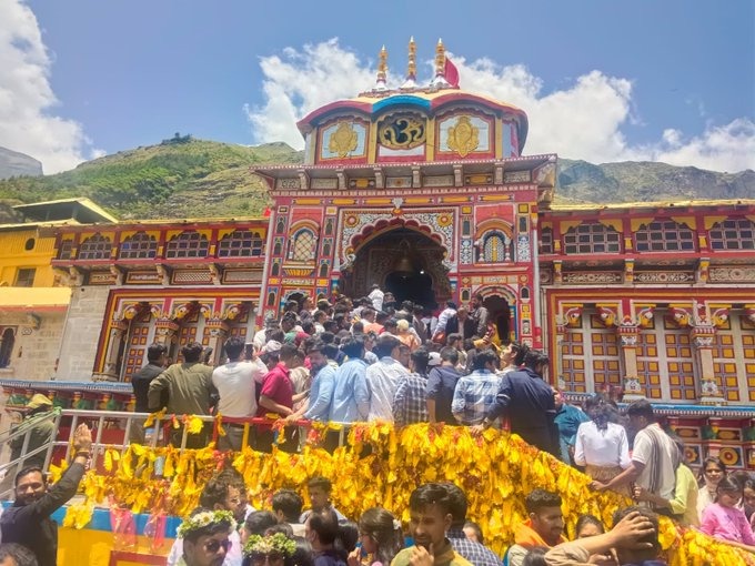 Doors of Badrinath to close on November 25