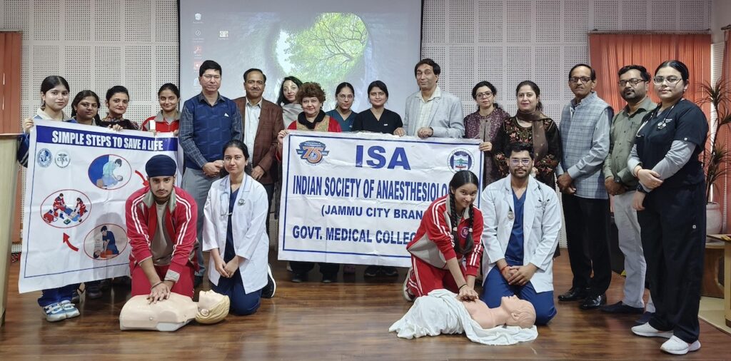 Model Academy Organises Awareness Campaign on Compression-Only Life Support