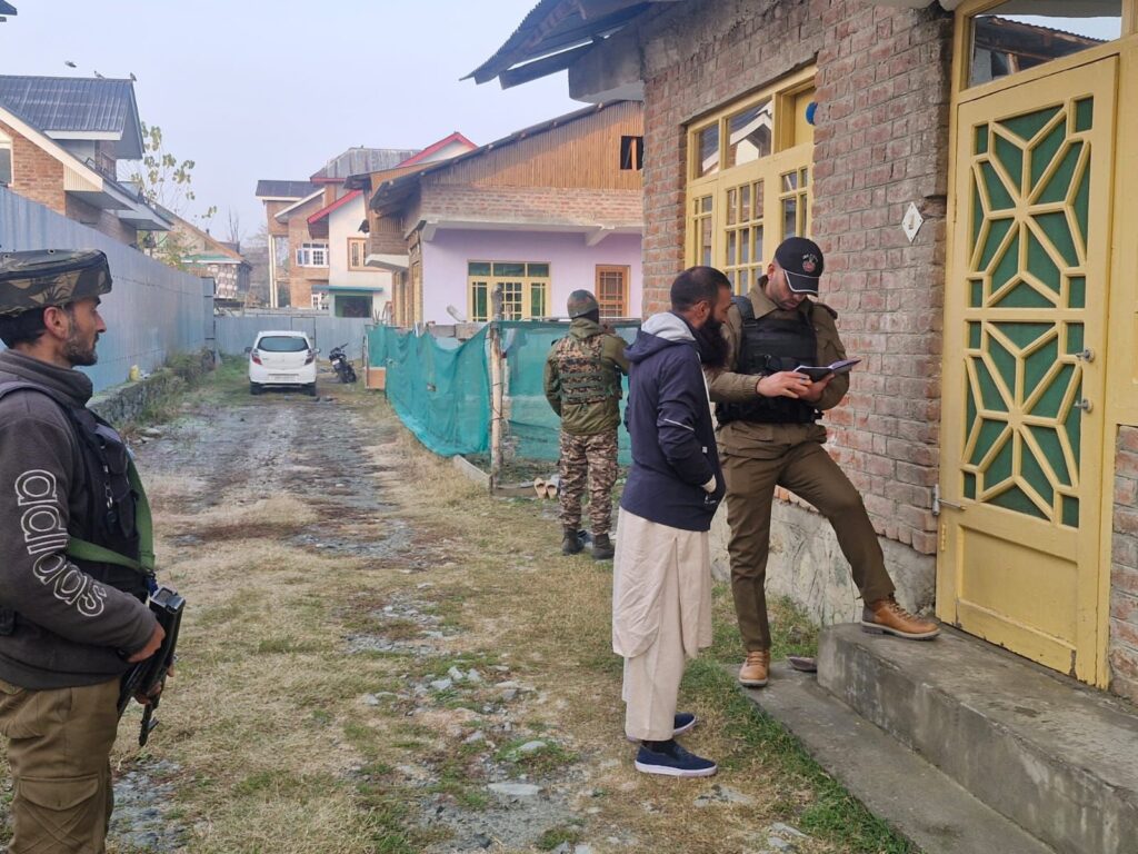 Security Agencies Conduct Raids at JeI Residences in South Kashmir
