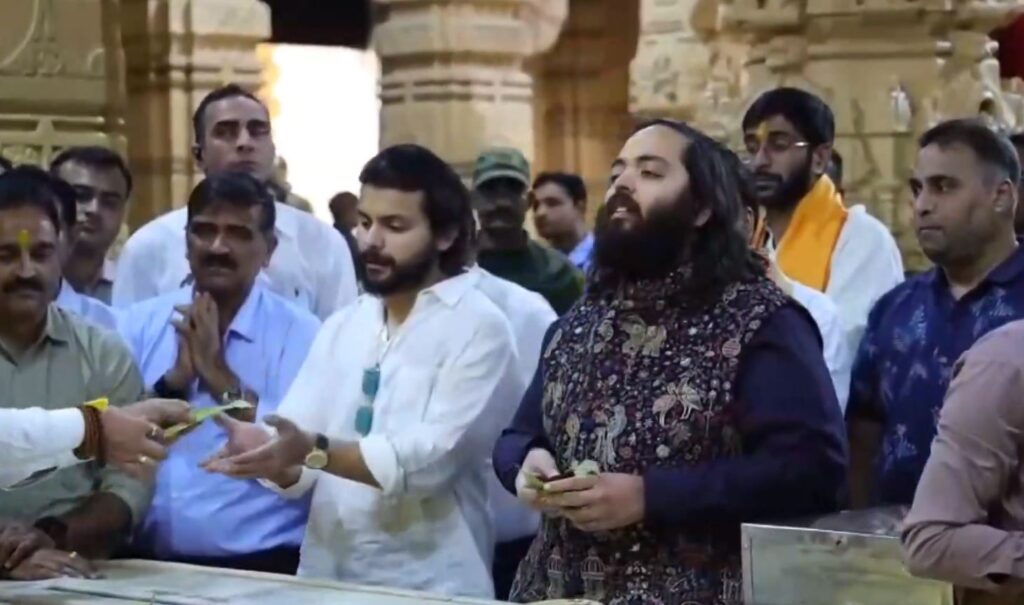 Anant Ambani offers prayers at Shree Somnath Jyotirlinga Temple in Gujarat