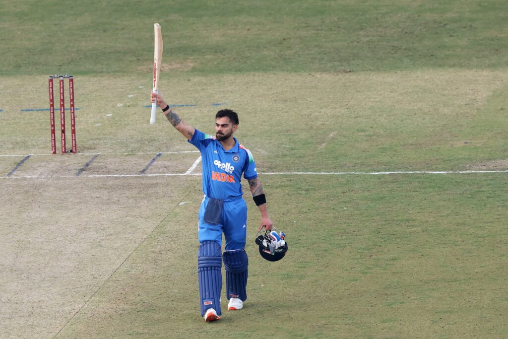 Virat Kohli moves up to No. 4 in ICC ODI rankings