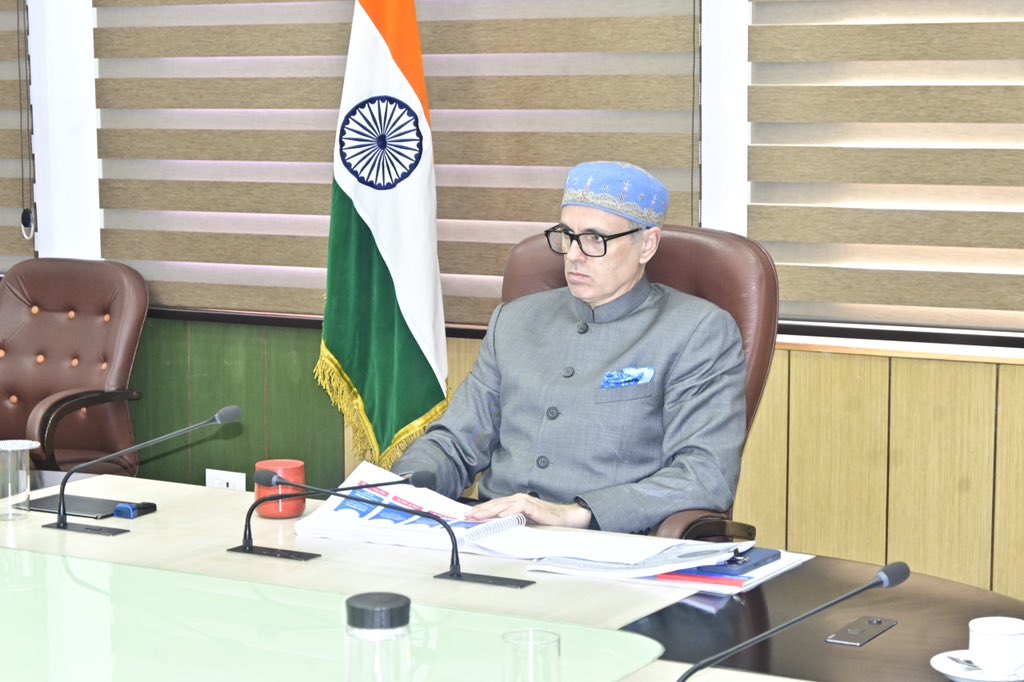 CM Omar Abdullah Urges JKPSC to Postpone CCE-2025 Preliminary Exam Amid Travel Disruptions, Age Relaxation Concerns