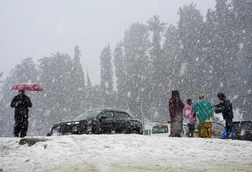 Fresh Snowfall, Rain Lash Parts of Kashmir; Night Temperatures Stay Above Freezing