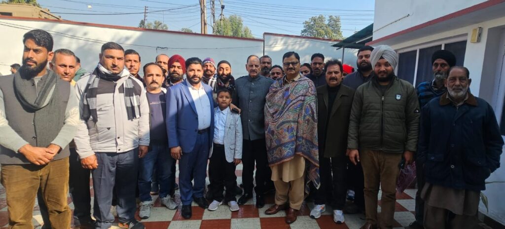 Land Donors Meet Jal Shakti Minister, Seek Resolution of Pending Issues