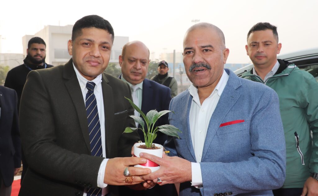 DGP J&K Visits Crime Branch Jammu, Reviews Performance and Awards Officers
