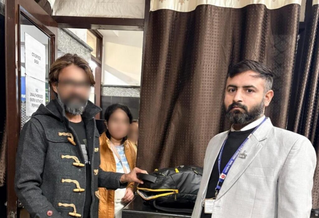 Jammu Division Ticket Checking Staff Praised for Honesty, Return Passenger’s Lost Luggage