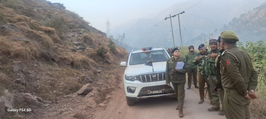 SSP Kathua Reviews Security Preparedness in Billawar, Malhar Ahead of New Year