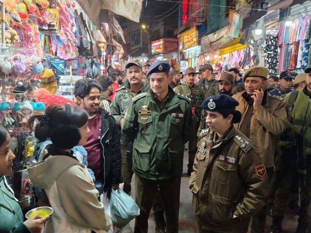 DIG Sarah Rizvi Reviews Security, Traffic Arrangements in Katra Ahead of New Year