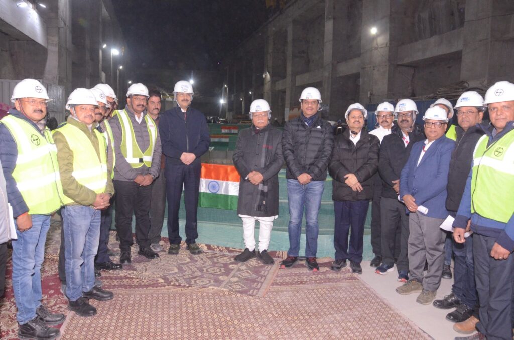Union Power Minister Manohar Lal Reviews Major Hydropower Projects in Kishtwar