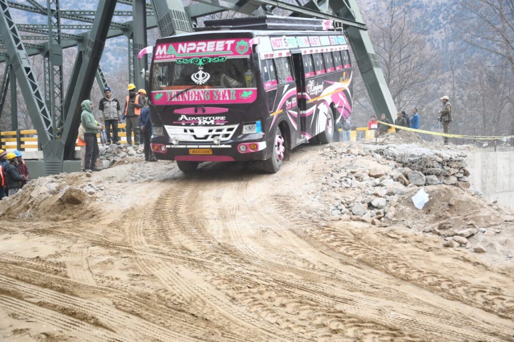 BRO Restores Strategic Paddar–Kishtwar Connectivity in Record 14 Hours