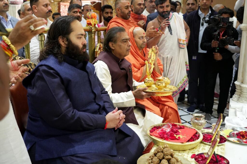 Mukesh Ambani Offers Prayers at Salangpur Hanuman Temple, Announces ₹5 Crore Donation