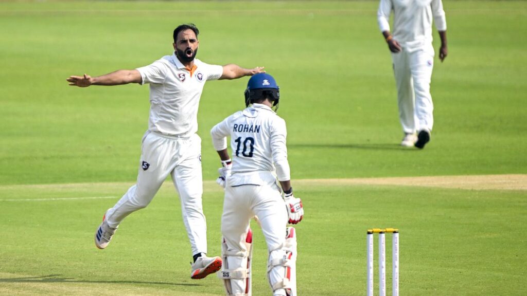 J&K enter maiden Ranji Trophy semifinals after Auqib Nabi’s 12-wicket haul