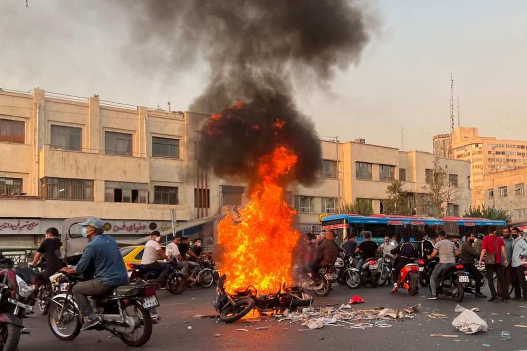 India Advises Nationals to Leave Iran Amid Escalating Protests