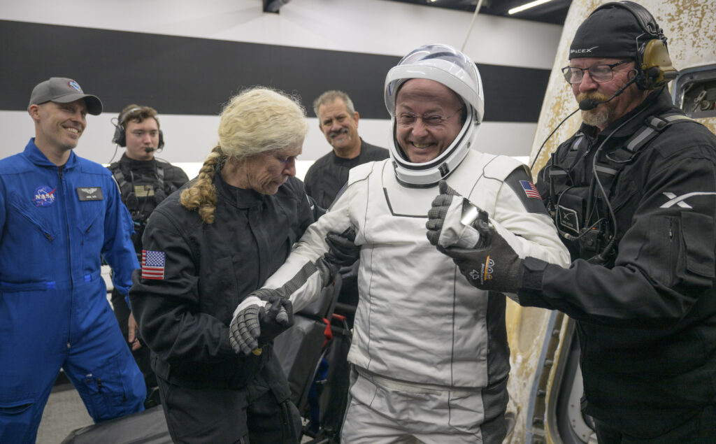 NASA Astronaut Mike Fincke’s medical issue prompts early return of SpaceX Crew-11 from ISS