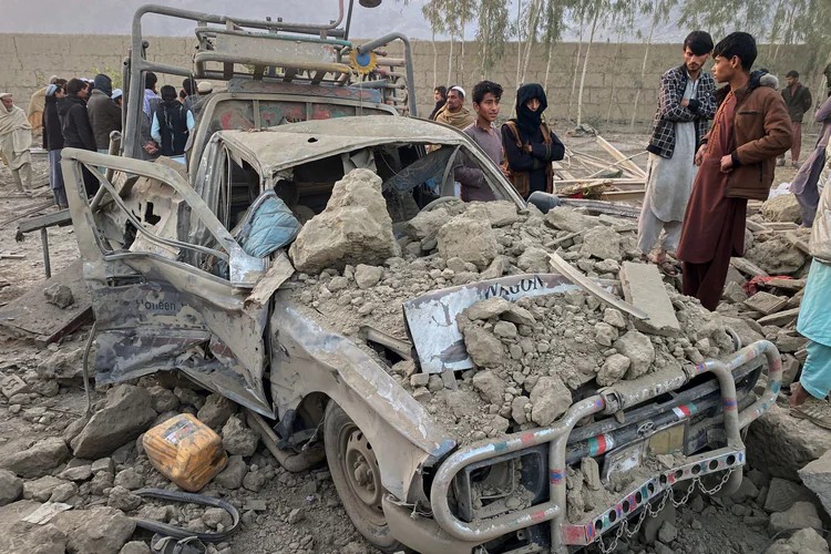 Afghan Forces Target Pakistani Posts After Alleged Border Violation; 55 Pakistani Soldiers Dead