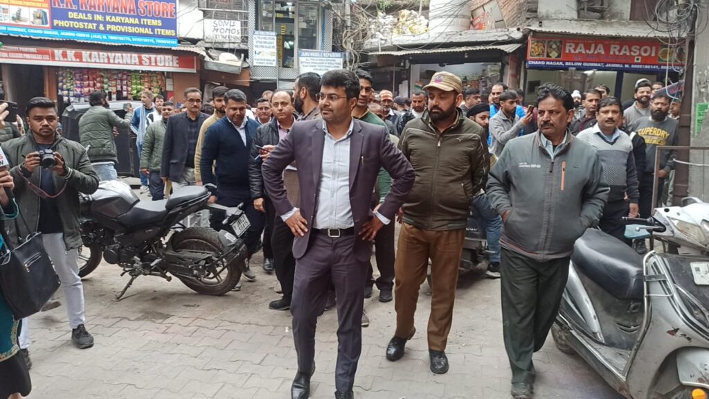 JMC Commissioner Reviews Sanitation, Development Works in Jammu Wards