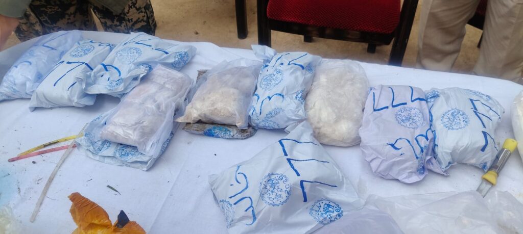 Jammu Police, 165 Bn BSF Recover ₹40 Crore Heroin in Suspected Drone Drop Near IB