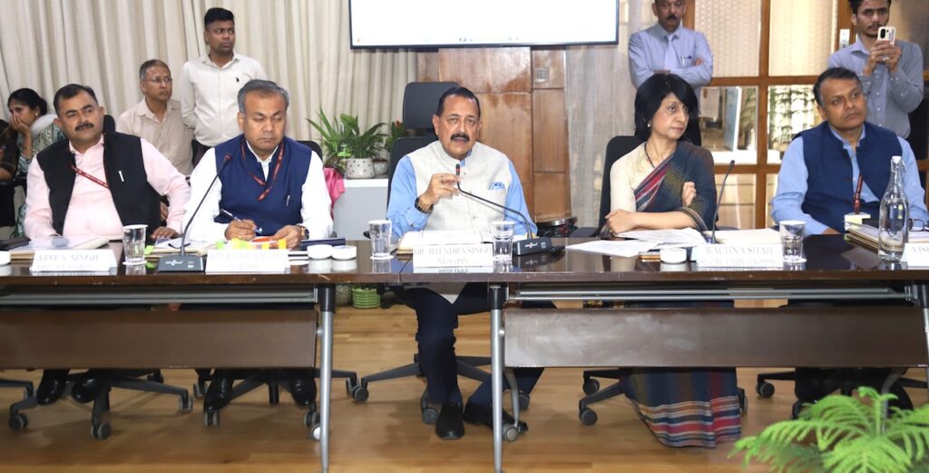 Dr Jitendra addresses Pensioners’ Associations, lauds senior citizens’ continued engagement in nation building