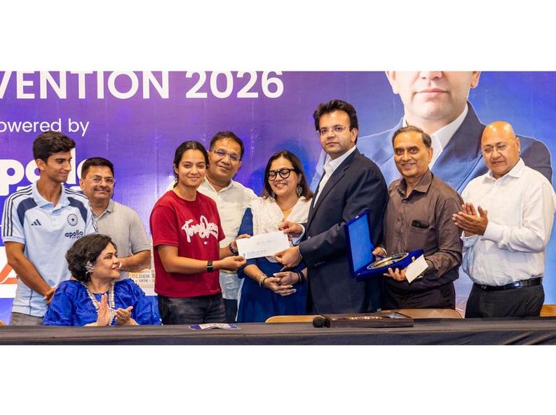 DDCA felicitates India’s World Cup winning stars Pratika Rawal, Udhav Mohan at SJFI National Convention