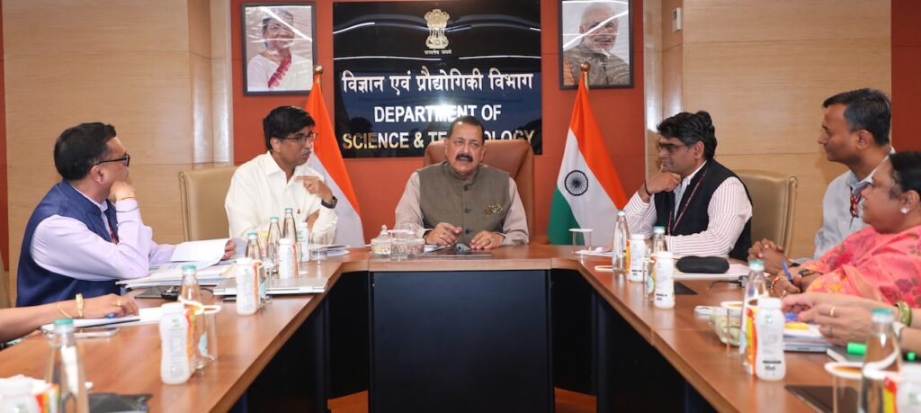 Dr Jitendra announces AI platform for social media versions of technology related stories