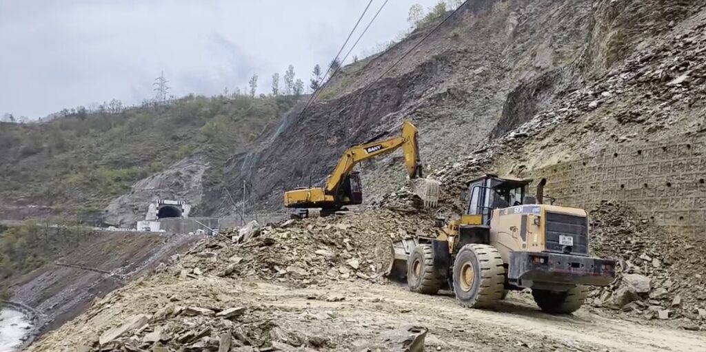 Jammu-Srinagar Highway Shut for Second Day as Landslides Trigger Major Disruptions in Ramban