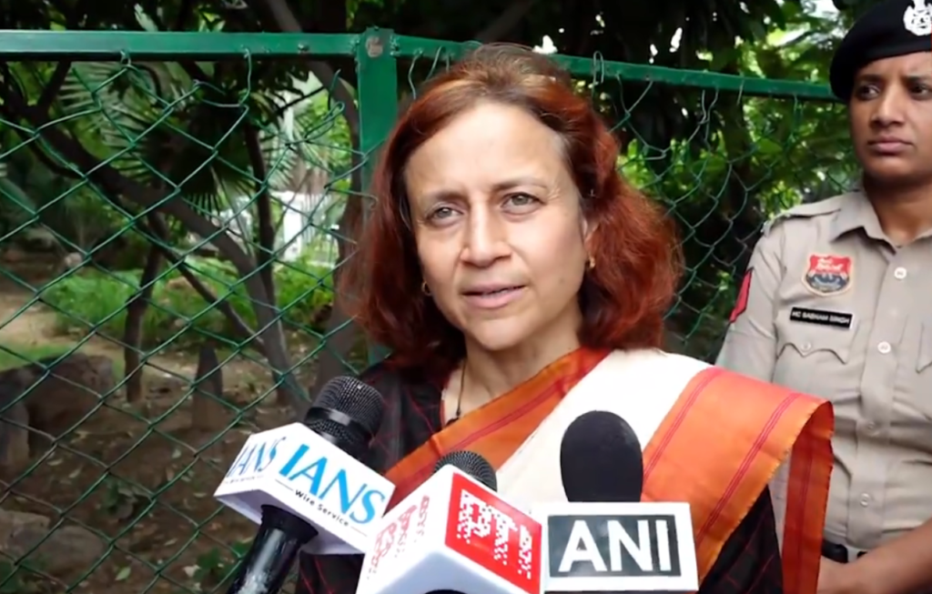 “Under what authority is this happening?”: Sonam Wangchuk’s wife questions police presence in hospital
