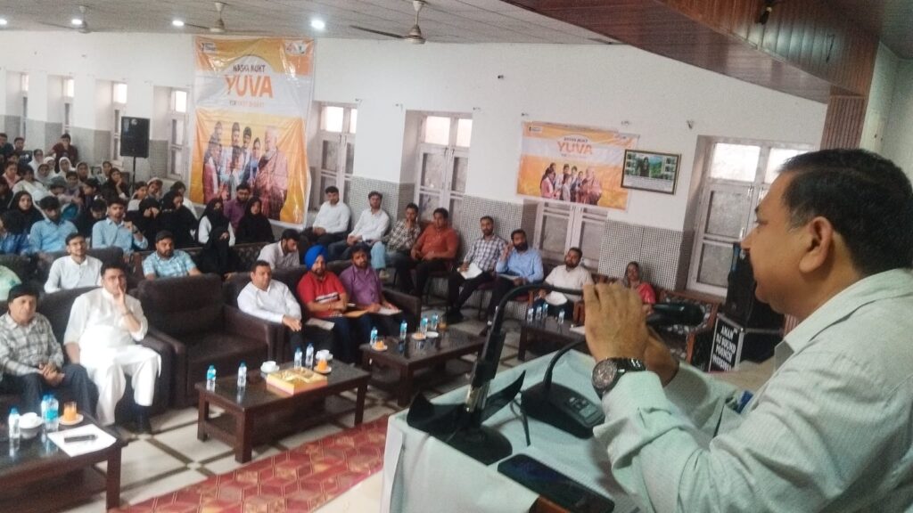 DC Poonch addresses ‘Nasha Mukt Yuva for Viksit Bharat’ programme at GDC Poonch