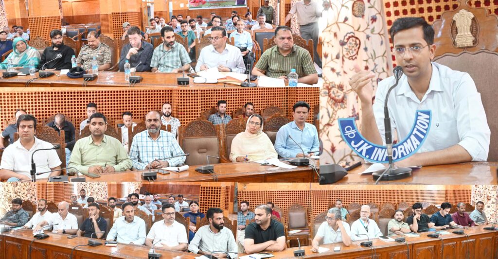 DC Shopian reviews preparations for Independence Day-2026