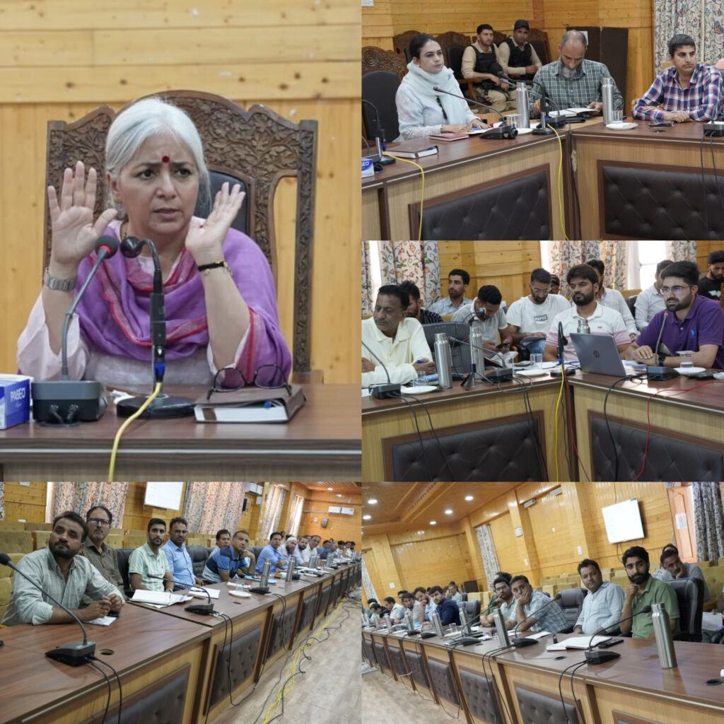 DDC Bandipora reviews progress of District Capex, Revenue Capex and DAJGUA Works