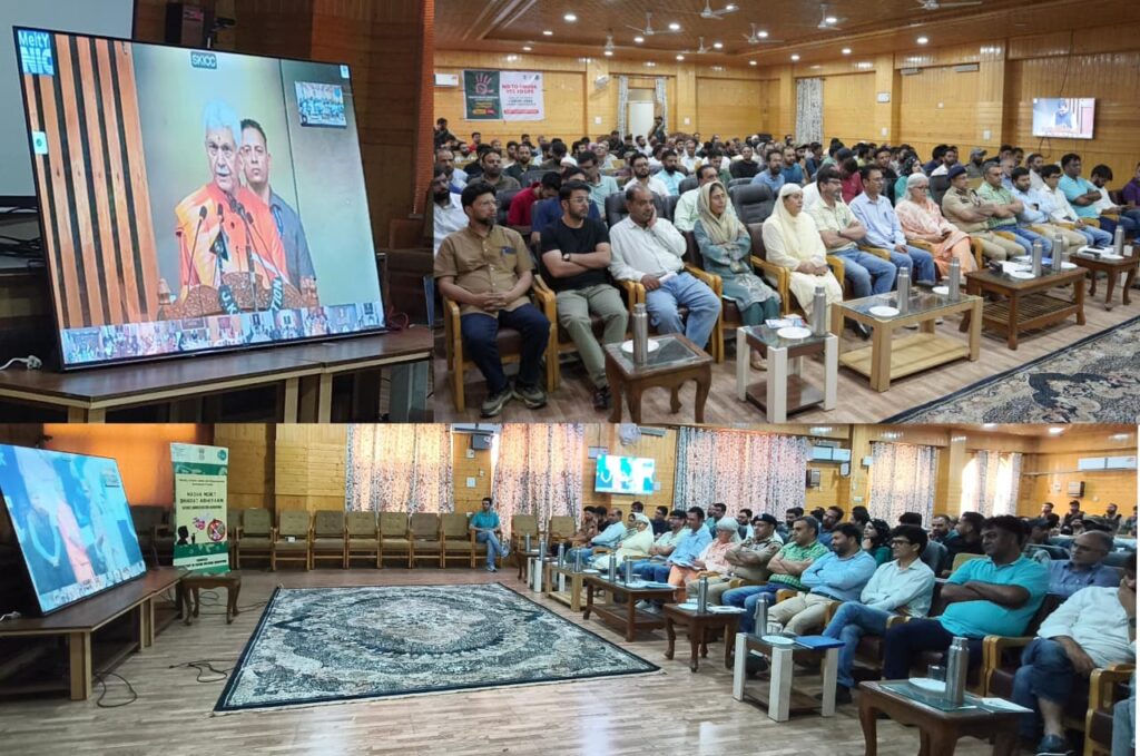 District Admin Bandipora participates in UT-level valedictory function of 100 Days NMJKA Campaign