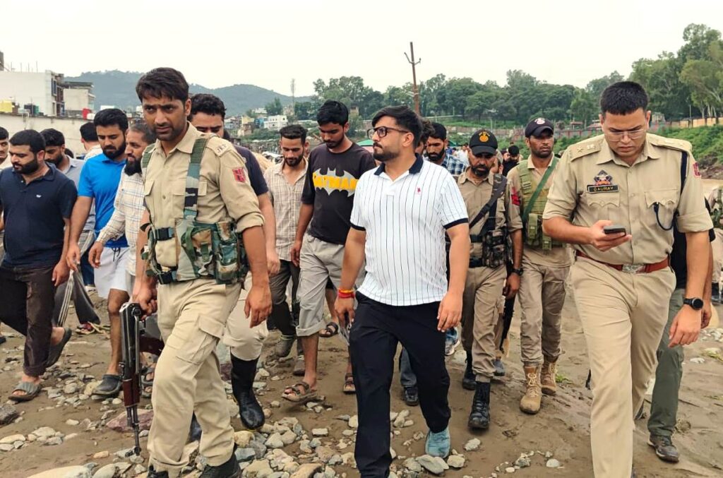 District administration Rajouri intensifies flood response
