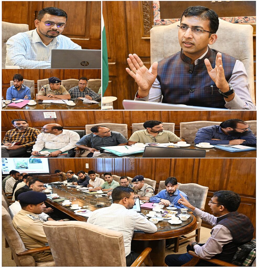 Div Com Kashmir reviews Flood Preparedness in Kulgam, directs for High-Level Readiness
