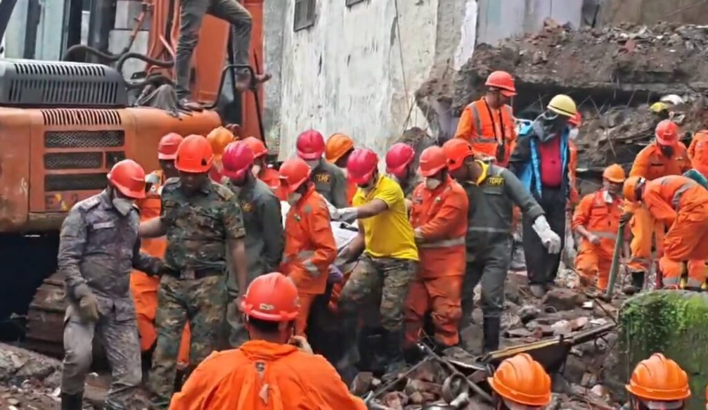 6 killed as 4-storey building collapses in Maharashtra’s Bhiwandi; six to seven feared trapped under rubble