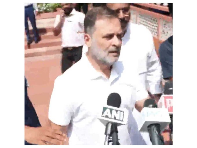 “Aap BJP ke ho kya?”: Rahul Gandhi’s sharp retort to Delhi Police families’ Press Conference