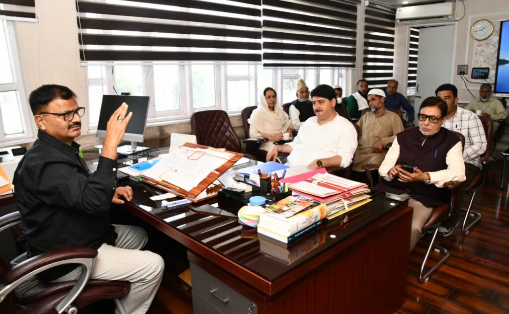 Javed Rana assures swift action on issues raised by MLA’s, contractors