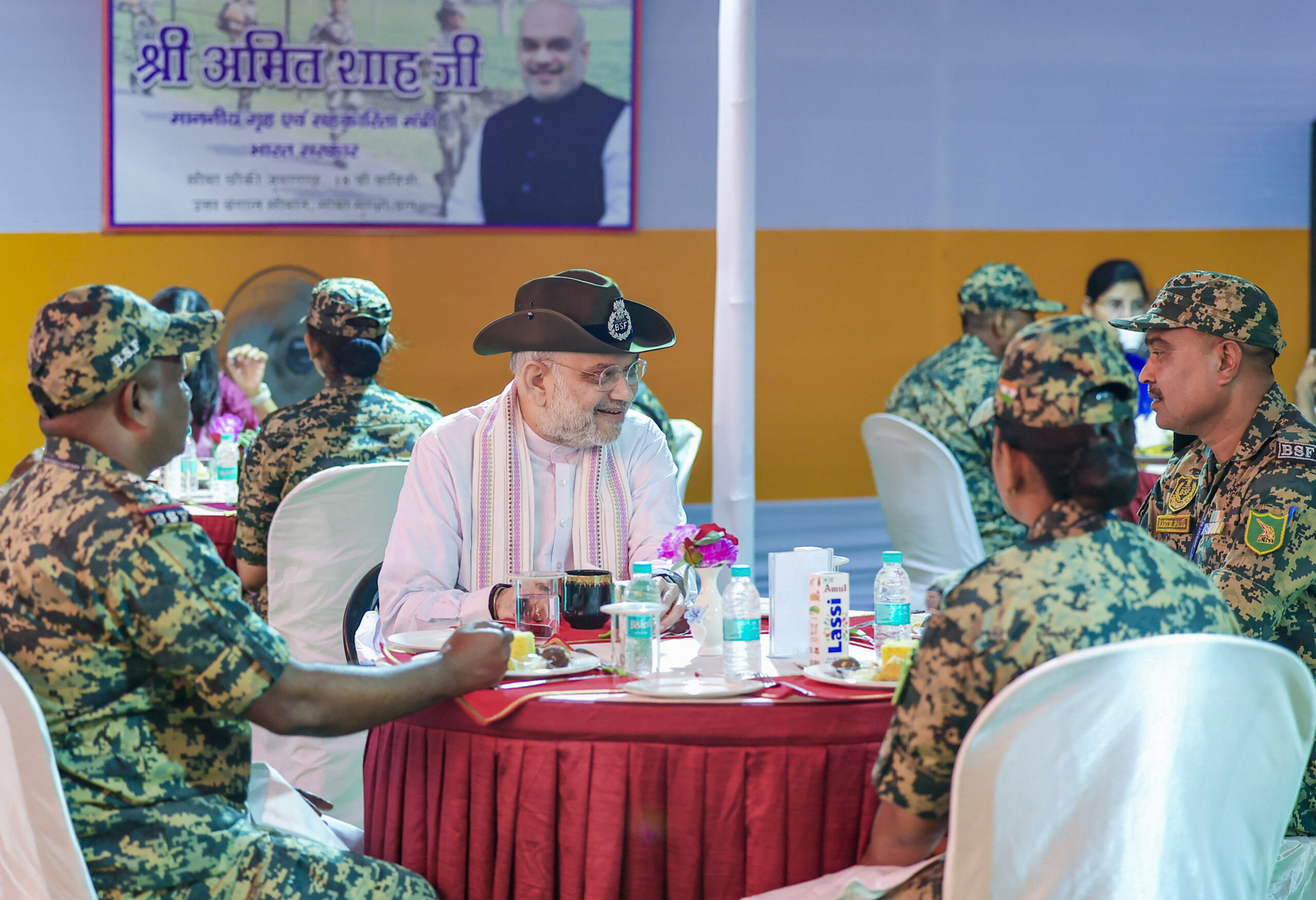 Amit Shah Reviews Law and Order in West Bengal with Chief Minister and Officials