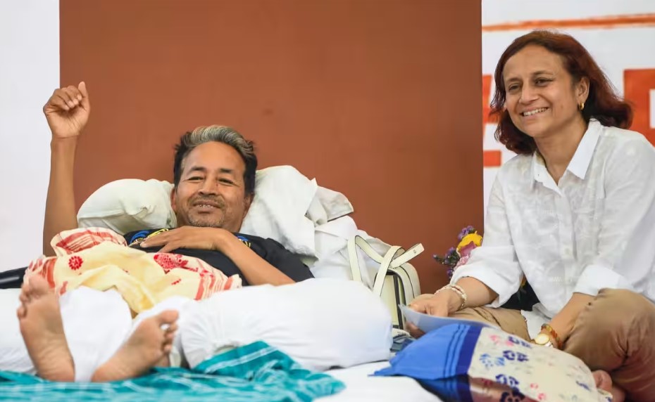 Sonam Wangchuk’s wife moves Delhi High Court, seeks immediate transfer to private hospital; alleges ‘illegal confinement’ at Safdarjung Hospital